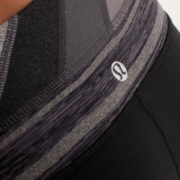 Lululemon Groove Crop Leggings Reversible Size 6 - Picture 4 of 10